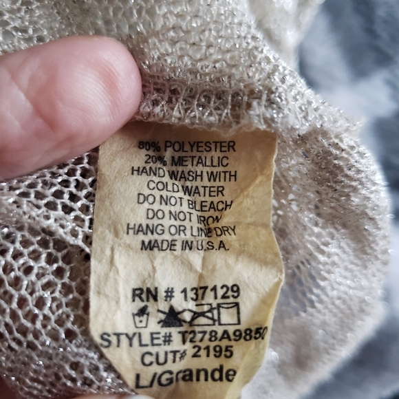 Gold metallic lace tank top - Picture 5 of 6